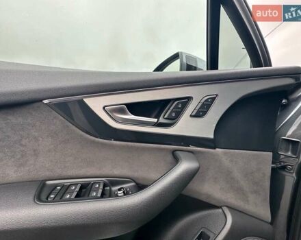 Серый Ауди Ку 7, объемом двигателя 3 л и пробегом 255 тыс. км за 38000 $, фото 29 на Automoto.ua