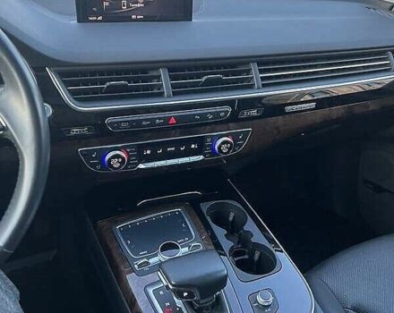 Сірий Ауді Ку 7, об'ємом двигуна 3 л та пробігом 89 тис. км за 28100 $, фото 9 на Automoto.ua