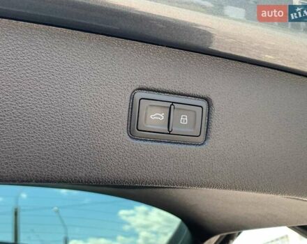 Серый Ауди Ку 7, объемом двигателя 3 л и пробегом 80 тыс. км за 33500 $, фото 24 на Automoto.ua