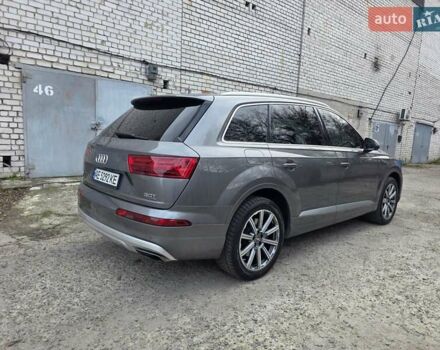Серый Ауди Ку 7, объемом двигателя 3 л и пробегом 122 тыс. км за 35000 $, фото 5 на Automoto.ua