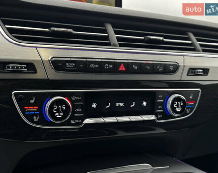 Серый Ауди Ку 7, объемом двигателя 2.97 л и пробегом 207 тыс. км за 42000 $, фото 47 на Automoto.ua