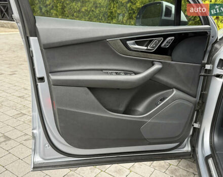 Серый Ауди Ку 7, объемом двигателя 3 л и пробегом 225 тыс. км за 22999 $, фото 59 на Automoto.ua