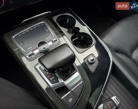 Серый Ауди Ку 7, объемом двигателя 3 л и пробегом 195 тыс. км за 21900 $, фото 43 на Automoto.ua