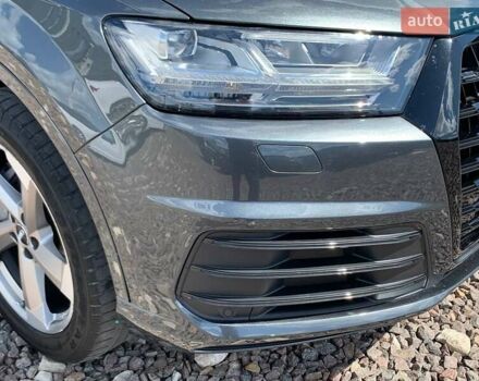 Серый Ауди Ку 7, объемом двигателя 3 л и пробегом 80 тыс. км за 33500 $, фото 3 на Automoto.ua