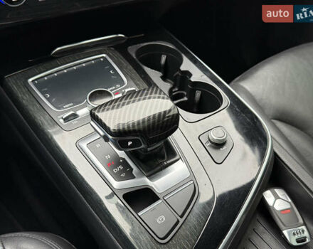 Серый Ауди Ку 7, объемом двигателя 3 л и пробегом 225 тыс. км за 22999 $, фото 72 на Automoto.ua