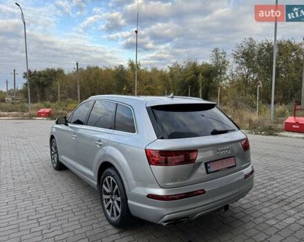 Ауди Ку 7 2017 в Верхнеднепровске на Automoto.ua Серый Ауди Ку 7, объемом двигателя 3 л и пробегом 215 тыс. км за 24999 $, фото 7 на Automoto.ua