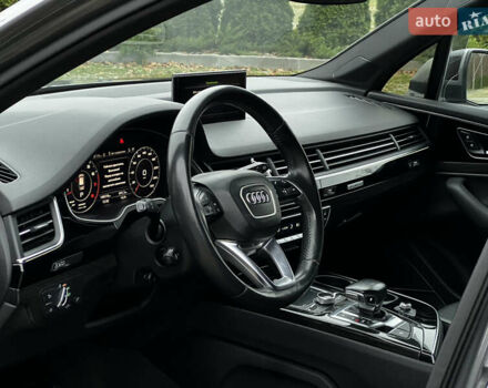 Серый Ауди Ку 7, объемом двигателя 3 л и пробегом 140 тыс. км за 29999 $, фото 16 на Automoto.ua