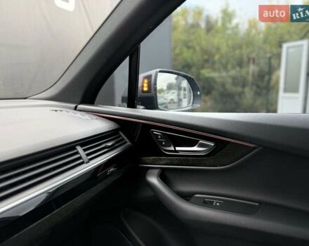 Серый Ауди Ку 7, объемом двигателя 3 л и пробегом 195 тыс. км за 21900 $, фото 62 на Automoto.ua