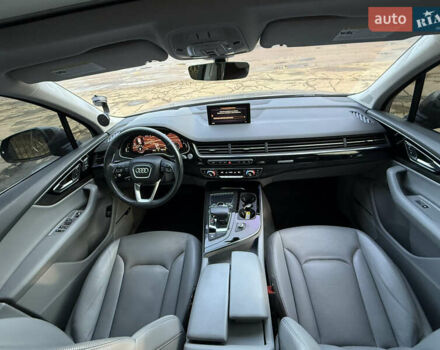 Сірий Ауді Ку 7, об'ємом двигуна 3 л та пробігом 206 тис. км за 26500 $, фото 18 на Automoto.ua
