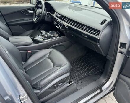 Ауди Ку 7 2017 в Верхнеднепровске на Automoto.ua Серый Ауди Ку 7, объемом двигателя 3 л и пробегом 215 тыс. км за 24999 $, фото 35 на Automoto.ua