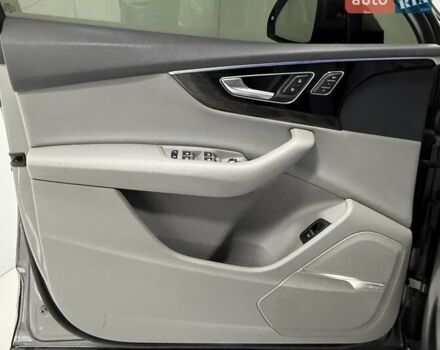 Сірий Ауді Ку 7, об'ємом двигуна 3 л та пробігом 207 тис. км за 29900 $, фото 32 на Automoto.ua