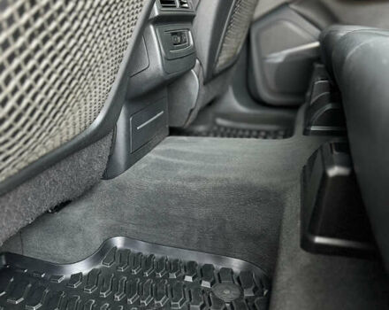 Серый Ауди Ку 7, объемом двигателя 3 л и пробегом 140 тыс. км за 28499 $, фото 32 на Automoto.ua