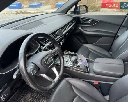 Ауди Ку 7 2017 в Верхнеднепровске на Automoto.ua Серый Ауди Ку 7, объемом двигателя 3 л и пробегом 215 тыс. км за 24999 $, фото 21 на Automoto.ua