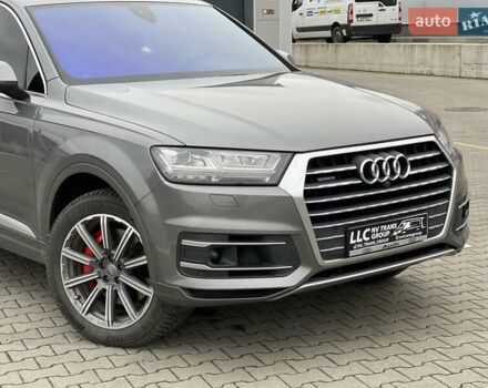 Серый Ауди Ку 7, объемом двигателя 3 л и пробегом 189 тыс. км за 24999 $, фото 4 на Automoto.ua