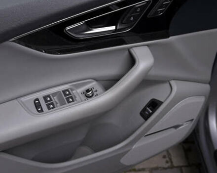 Серый Ауди Ку 7, объемом двигателя 1.98 л и пробегом 144 тыс. км за 24999 $, фото 15 на Automoto.ua