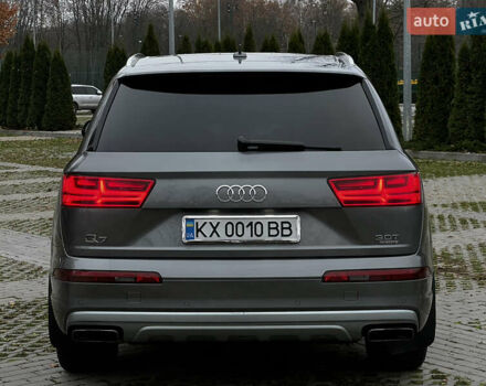 Серый Ауди Ку 7, объемом двигателя 3 л и пробегом 140 тыс. км за 29999 $, фото 1 на Automoto.ua