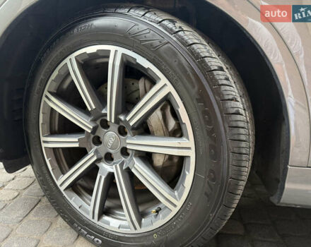 Сірий Ауді Ку 7, об'ємом двигуна 3 л та пробігом 194 тис. км за 23300 $, фото 32 на Automoto.ua