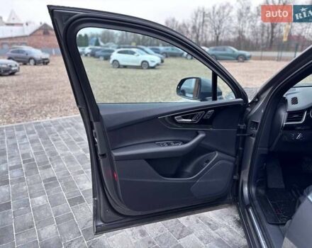 Серый Ауди Ку 7, объемом двигателя 1.98 л и пробегом 151 тыс. км за 24399 $, фото 4 на Automoto.ua