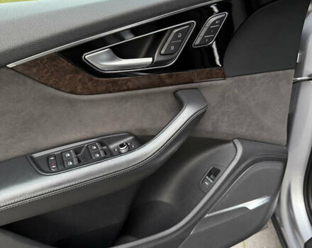 Сірий Ауді Ку 7, об'ємом двигуна 3 л та пробігом 135 тис. км за 34800 $, фото 13 на Automoto.ua