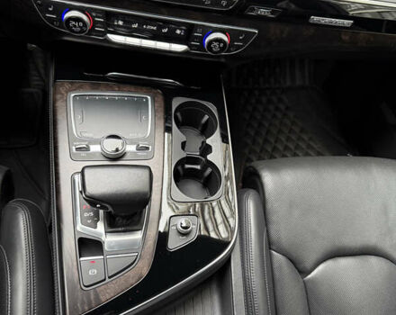 Сірий Ауді Ку 7, об'ємом двигуна 3 л та пробігом 135 тис. км за 34800 $, фото 21 на Automoto.ua