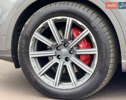 Серый Ауди Ку 7, объемом двигателя 2.97 л и пробегом 200 тыс. км за 33999 $, фото 8 на Automoto.ua