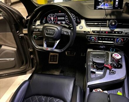 Серый Ауди Ку 7, объемом двигателя 3 л и пробегом 231 тыс. км за 44600 $, фото 4 на Automoto.ua