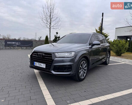 Серый Ауди Ку 7, объемом двигателя 2.97 л и пробегом 245 тыс. км за 30500 $, фото 1 на Automoto.ua