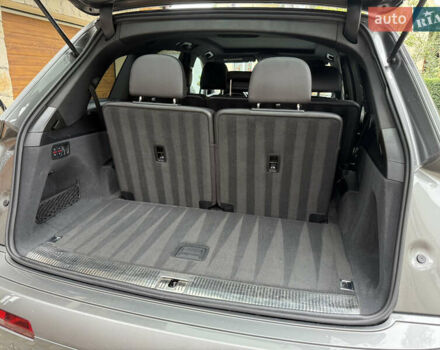 Сірий Ауді Ку 7, об'ємом двигуна 3 л та пробігом 194 тис. км за 22700 $, фото 25 на Automoto.ua