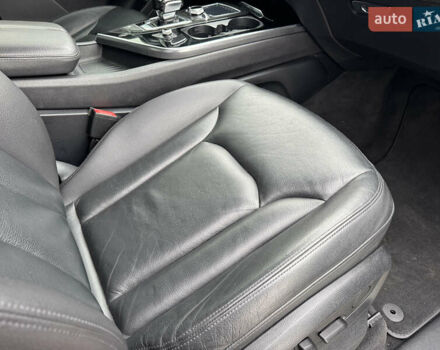 Сірий Ауді Ку 7, об'ємом двигуна 3 л та пробігом 225 тис. км за 20900 $, фото 31 на Automoto.ua