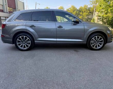 Сірий Ауді Ку 7, об'ємом двигуна 3 л та пробігом 65 тис. км за 14500 $, фото 4 на Automoto.ua