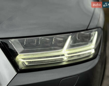 Серый Ауди Ку 7, объемом двигателя 2.97 л и пробегом 207 тыс. км за 42000 $, фото 9 на Automoto.ua