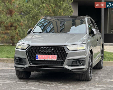 Серый Ауди Ку 7, объемом двигателя 2 л и пробегом 212 тыс. км за 29000 $, фото 2 на Automoto.ua