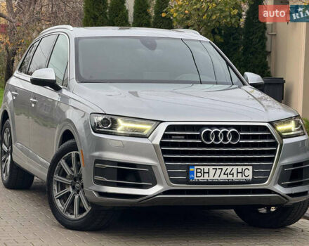 Серый Ауди Ку 7, объемом двигателя 3 л и пробегом 148 тыс. км за 24500 $, фото 4 на Automoto.ua