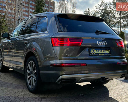 Серый Ауди Ку 7, объемом двигателя 3 л и пробегом 175 тыс. км за 25300 $, фото 4 на Automoto.ua