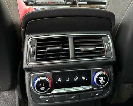 Сірий Ауді Ку 7, об'ємом двигуна 3 л та пробігом 375 тис. км за 24000 $, фото 12 на Automoto.ua