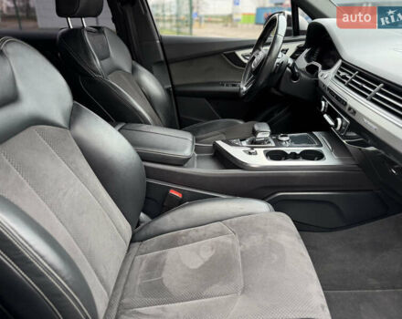 Серый Ауди Ку 7, объемом двигателя 3 л и пробегом 260 тыс. км за 28900 $, фото 7 на Automoto.ua