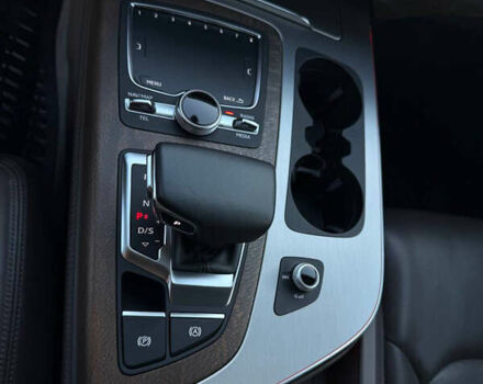 Серый Ауди Ку 7, объемом двигателя 3 л и пробегом 79 тыс. км за 48000 $, фото 16 на Automoto.ua