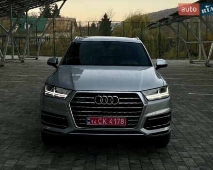 Сірий Ауді Ку 7, об'ємом двигуна 3 л та пробігом 138 тис. км за 28000 $, фото 1 на Automoto.ua
