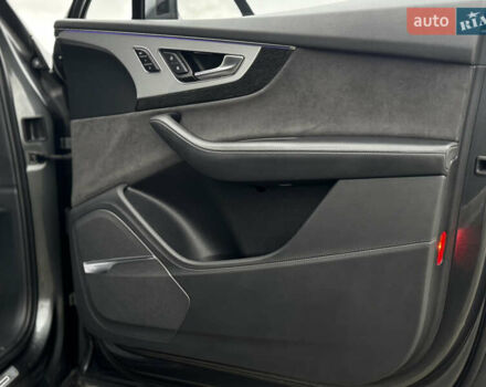 Серый Ауди Ку 7, объемом двигателя 2.97 л и пробегом 207 тыс. км за 42000 $, фото 54 на Automoto.ua