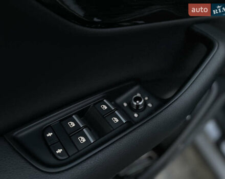 Сірий Ауді Ку 7, об'ємом двигуна 3 л та пробігом 138 тис. км за 28000 $, фото 13 на Automoto.ua