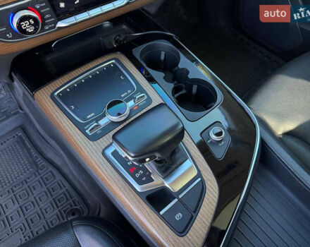 Ауди Ку 7 2017 в Одессе на Automoto.ua Серый Ауди Ку 7, объемом двигателя 3 л и пробегом 81 тыс. км за 27500 $, фото 26 на Automoto.ua