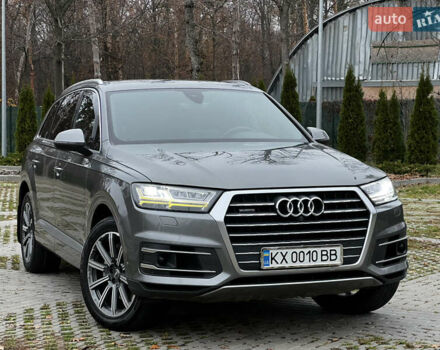 Серый Ауди Ку 7, объемом двигателя 3 л и пробегом 140 тыс. км за 29999 $, фото 2 на Automoto.ua