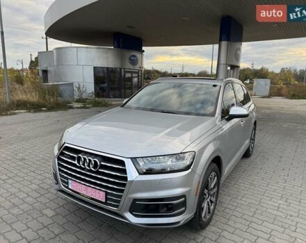Ауди Ку 7 2017 в Верхнеднепровске на Automoto.ua Серый Ауди Ку 7, объемом двигателя 3 л и пробегом 215 тыс. км за 24999 $, фото 1 на Automoto.ua