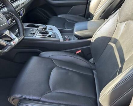 Ауді Ку 7 2017 у Дніпро (Дніпропетровську) на Automoto.ua Сірий Ауді Ку 7, об'ємом двигуна 2.97 л та пробігом 349 тис. км за 34000 $, фото 10 на Automoto.ua