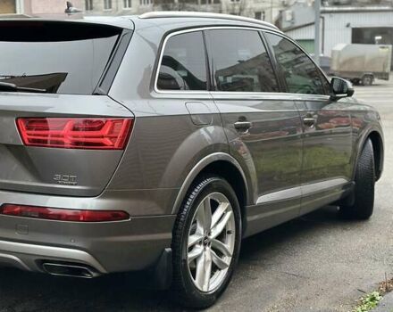 Серый Ауди Ку 7, объемом двигателя 3 л и пробегом 199 тыс. км за 31500 $, фото 2 на Automoto.ua