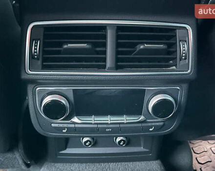 Сірий Ауді Ку 7, об'ємом двигуна 3 л та пробігом 178 тис. км за 32900 $, фото 20 на Automoto.ua