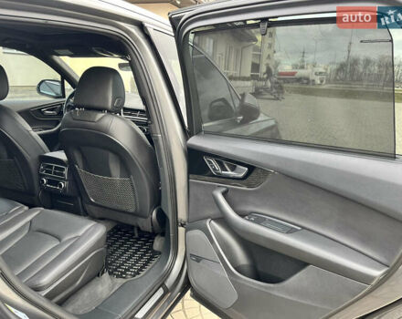 Сірий Ауді Ку 7, об'ємом двигуна 3 л та пробігом 137 тис. км за 35000 $, фото 49 на Automoto.ua