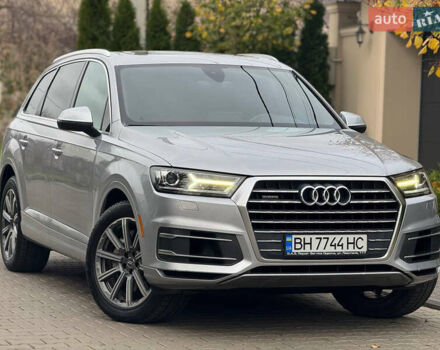 Серый Ауди Ку 7, объемом двигателя 3 л и пробегом 148 тыс. км за 24500 $, фото 3 на Automoto.ua