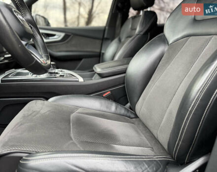 Серый Ауди Ку 7, объемом двигателя 3 л и пробегом 260 тыс. км за 28900 $, фото 15 на Automoto.ua