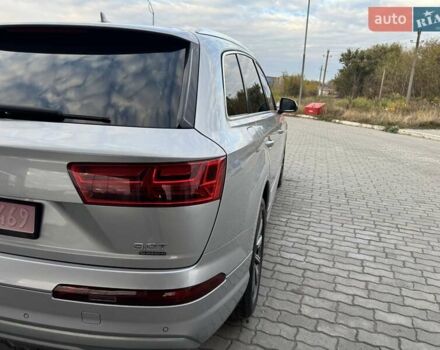 Ауди Ку 7 2017 в Верхнеднепровске на Automoto.ua Серый Ауди Ку 7, объемом двигателя 3 л и пробегом 215 тыс. км за 24999 $, фото 10 на Automoto.ua